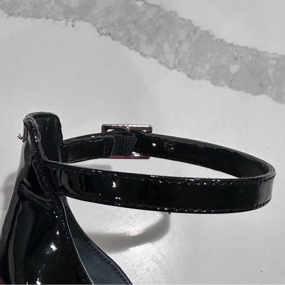 Marc Fisher Glossy Black Strappy Heels size 6.5 - Picture 9 of 14